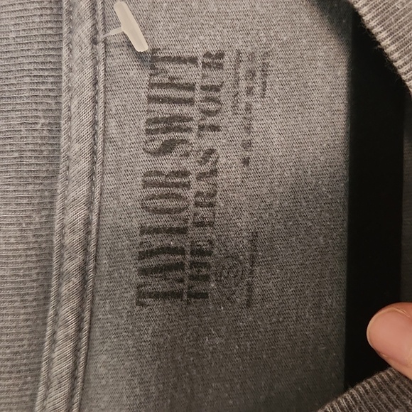 Taylor Swift Gray Eras Tour Oversized T Shirt XS - Picture 4 of 6
